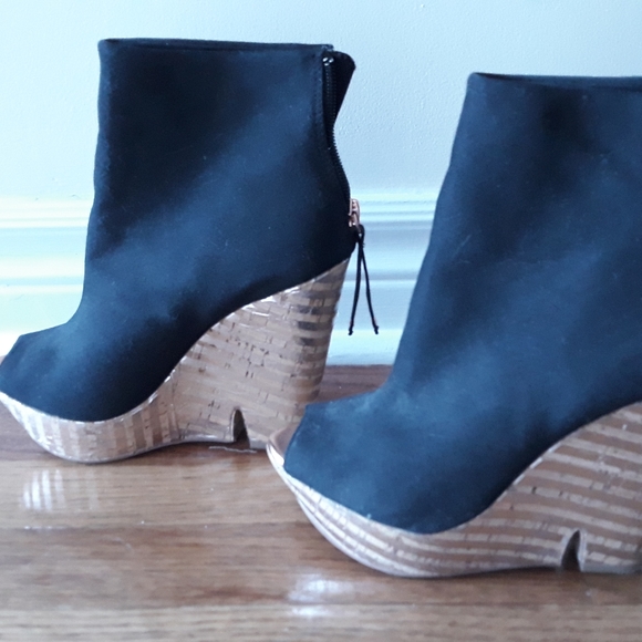 Rose gold / black Platform bootie - Picture 3 of 6